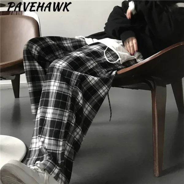 Women Black Plaid Wide Leg Pants Casual Hip Hop Elastic Waist Pockets Baggy Trousers Loose Vintage Y2K Sweatpants Streetwear - Image 5