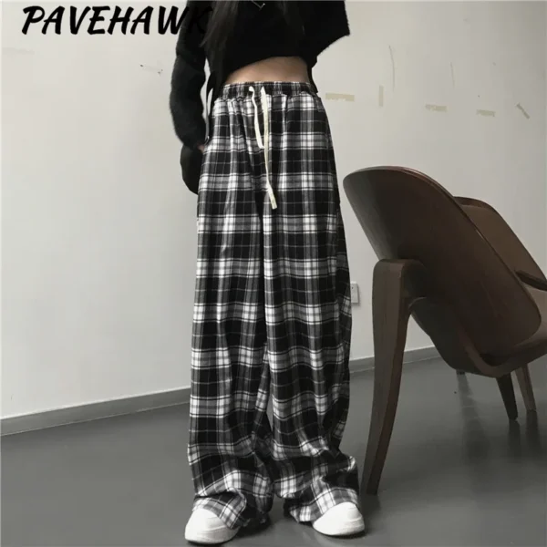 Women Black Plaid Wide Leg Pants Casual Hip Hop Elastic Waist Pockets Baggy Trousers Loose Vintage Y2K Sweatpants Streetwear - Image 3