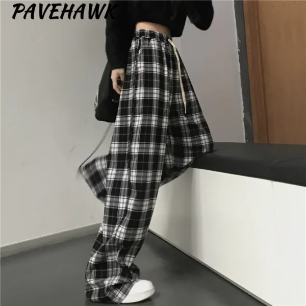 Women Black Plaid Wide Leg Pants Casual Hip Hop Elastic Waist Pockets Baggy Trousers Loose Vintage Y2K Sweatpants Streetwear - Image 4