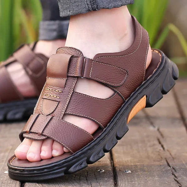 Large Size Sandals for Men New Men's Beach Shoes Genuine Leather Sandals Outdoor Non-slip Thick-soled Roman Leather Sandals2024